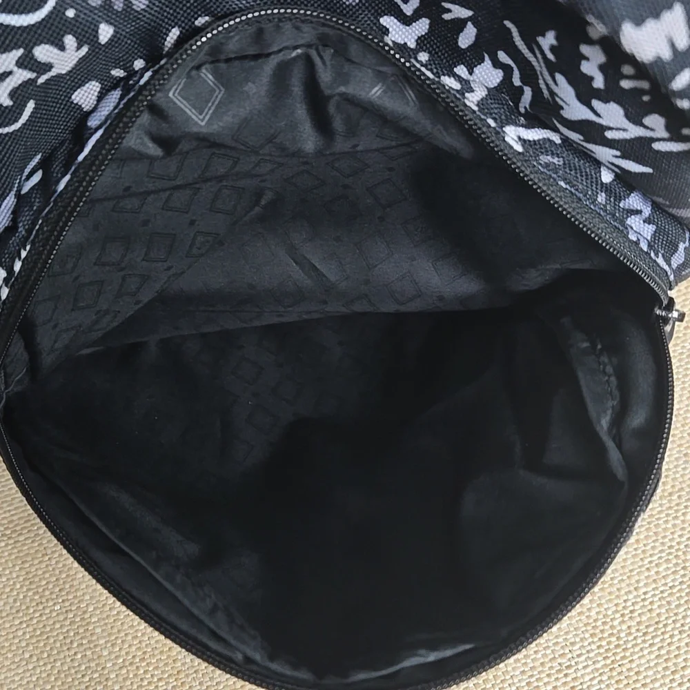 Vera Bradley Monochrome Paisley Backpack EUC